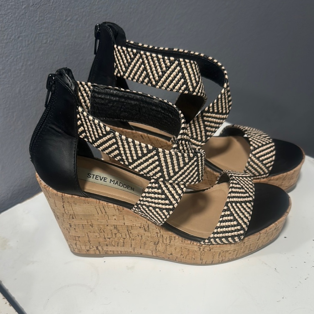 Steve Madden Black and Tan Wedge Sandals with Ankle Strap